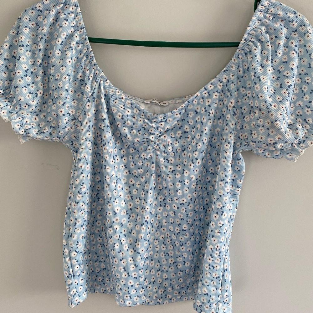 Floral Blue Puff Sleeve Top